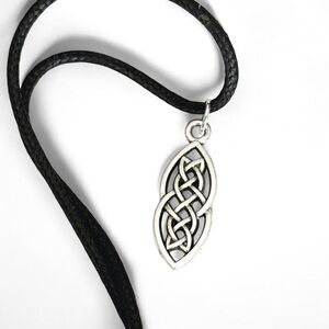 5 For $25💫Alternative Silver Filigree Pendant Necklace